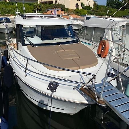 ホテル Sejour Sur Bateau De Plaisance Mandelieu エクステリア 写真